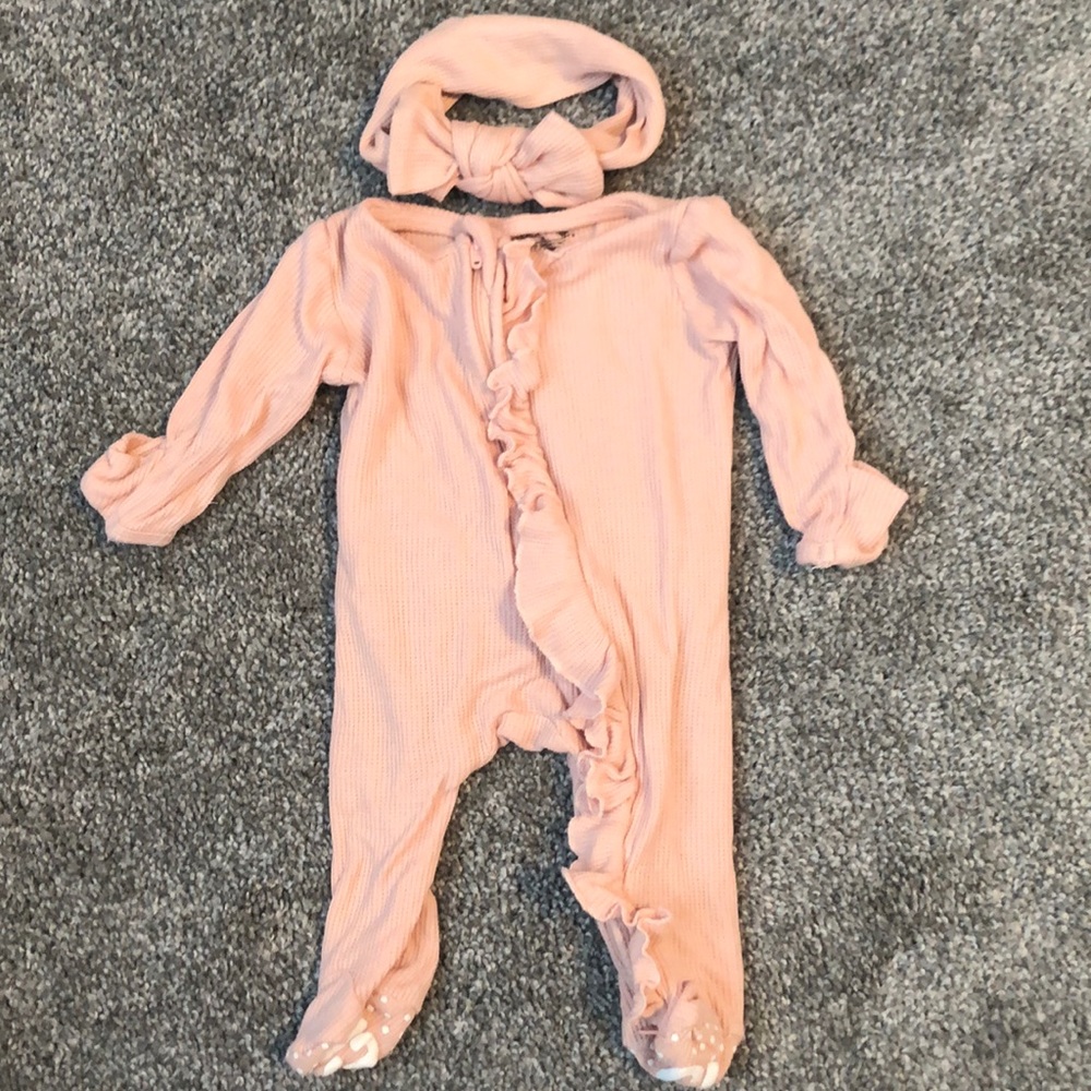 Caden Lane Waffle Bamboo Zipper Footie with Bow